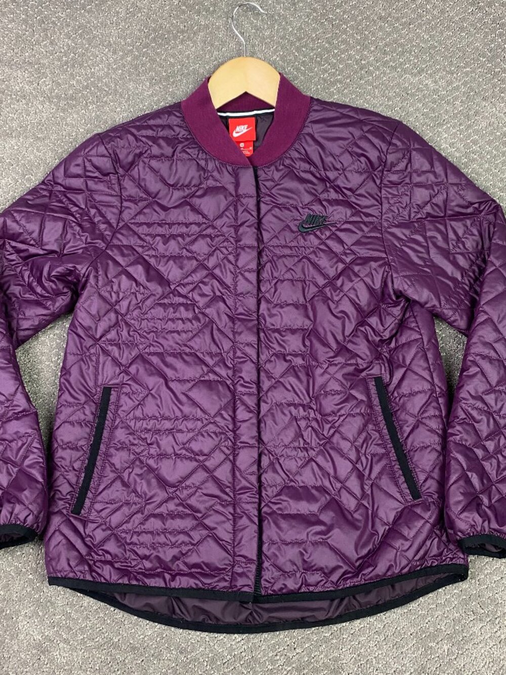 Nike Womens Sportswear Quilted Jacket Medium Purple Primaloft Bomber 854747 609